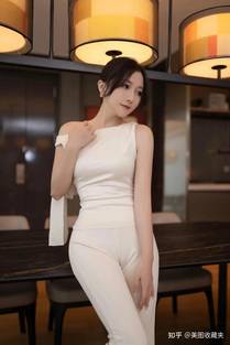 热辣滚烫2海报