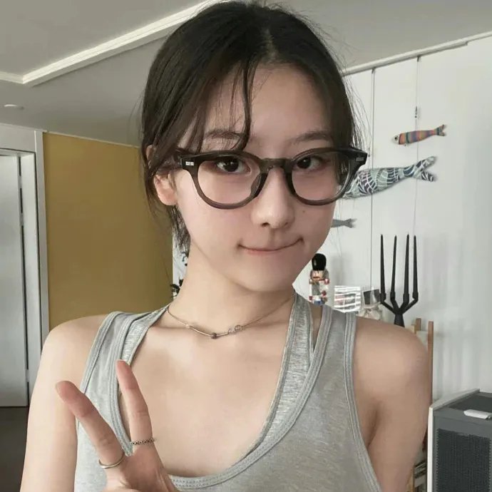 林悦然 照片